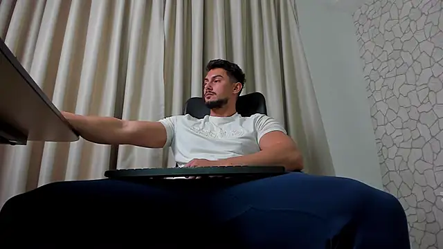 ClintMasters online show from December 4, 6:53 am