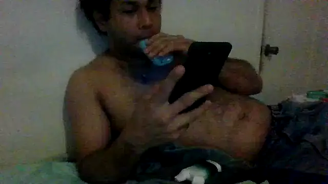 Snapshot of XjjripppX chatting on October 31, 4:21 pm XjjripppX online show from October 31, 4:21 pm