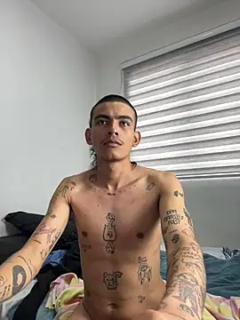 sorry-mom69 online show from October 6, 7:29 pm