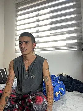 sorry-mom69 online show from April 12, 7:48 pm