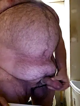 Snapshot of mrwizard4570 chatting on October 9, 4:28 am mrwizard4570 online show from October 9, 4:28 am