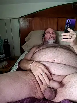 Snapshot of mrwizard4570 chatting on October 25, 5:03 pm mrwizard4570 online show from October 25, 5:03 pm