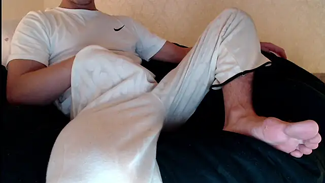 LoganAthletic online show from March 7, 7:44 pm