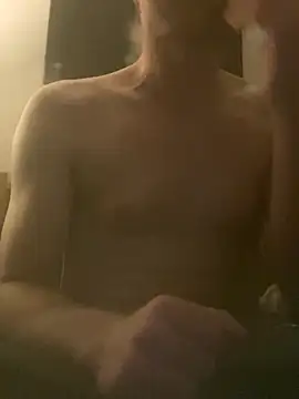 Snapshot of rippedbritish chatting on October 18, 4:17 am rippedbritish online show from October 18, 4:17 am