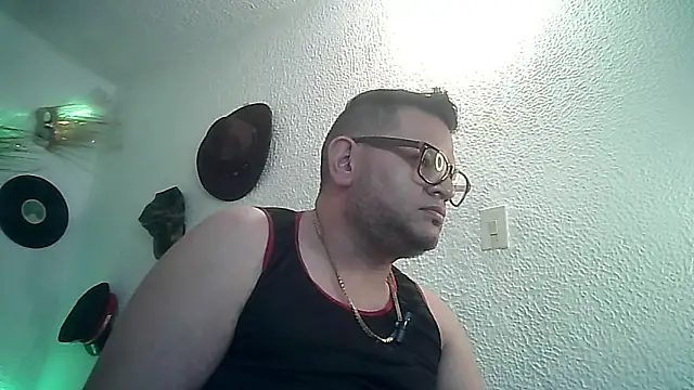 SexDiffrent online show from October 9, 5:12 am