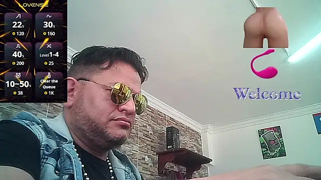 SexDiffrent online show from October 13, 8:37 pm