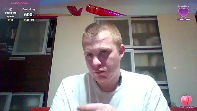 Matttthees online show from December 5, 9:33 pm