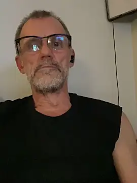 pleaseyou250 online show from May 10, 3:08 am