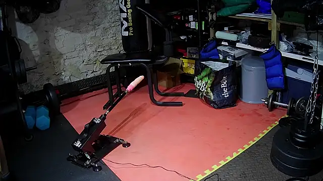 rob2810 online show from April 10, 7:43 pm