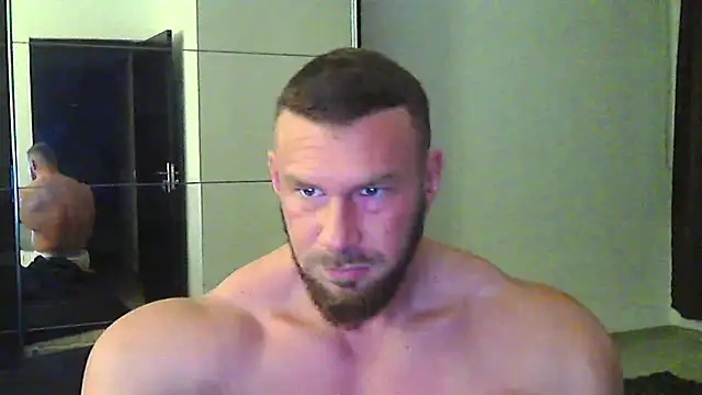 muscularkevin online show from March 12, 4:42 am