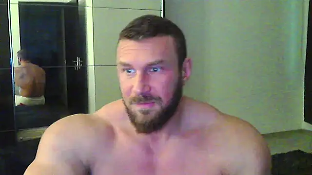 muscularkevin online show from February 12, 2:34 pm