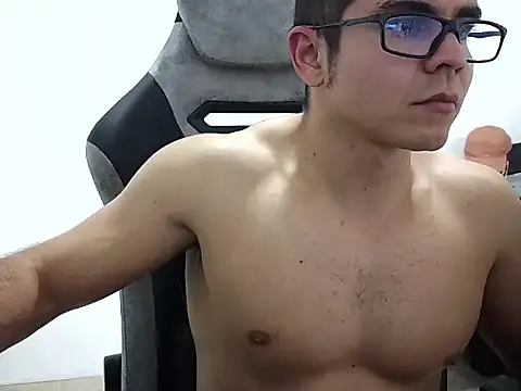 MILCARITAS3 online show from March 19, 7:00 am