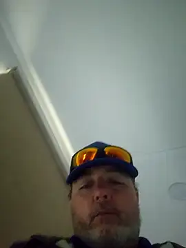 Hotredheadandtoungelasher online show from October 30, 6:53 pm