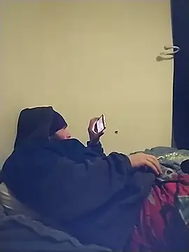 Snapshot of 29liquid1989 chatting on January 17, 10:44 am 29liquid1989 online show from January 17, 10:44 am