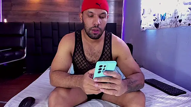 anthonylatynxd online show from November 25, 5:04 pm