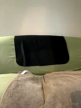 BruceIsHorny  online show from September 26, 4:26 pm