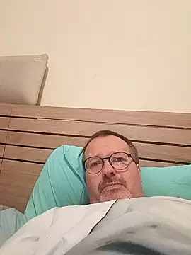 mike9473 online show from October 30, 8:54 pm