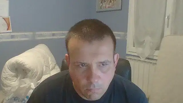 manubm03 online show from November 13, 7:02 am