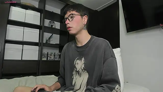 Snapshot of _morghan_ chatting on January 15, 3:11 am  morghan  online show from January 15, 3:11 am