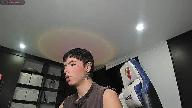 Snapshot of _morghan_ chatting on February 4, 3:22 am  morghan  online show from February 4, 3:22 am