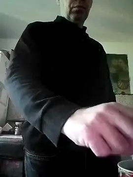 Snapshot of Robertvirt chatting on October 21, 8:06 am Robertvirt online show from October 21, 8:06 am