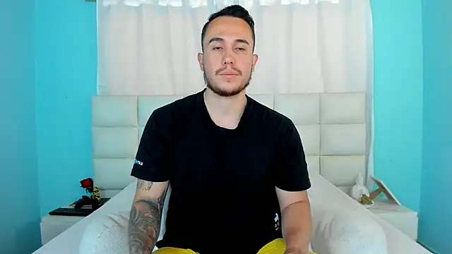 Snapshot of juan__jimenez chatting on October 9, 8:25 pm juan  jimenez online show from October 9, 8:25 pm