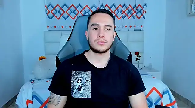 Snapshot of juan__jimenez chatting on December 15, 10:37 pm juan  jimenez online show from December 15, 10:37 pm