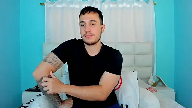 Snapshot of juan__jimenez chatting on September 25, 8:19 pm juan  jimenez online show from September 25, 8:19 pm
