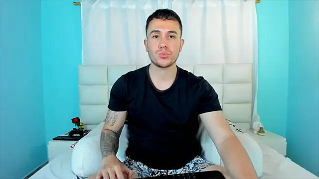 Snapshot of juan__jimenez chatting on September 8, 10:09 pm juan  jimenez online show from September 8, 10:09 pm