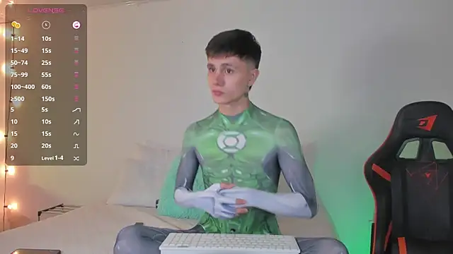 DustinLevine online show from February 4, 2:39 am