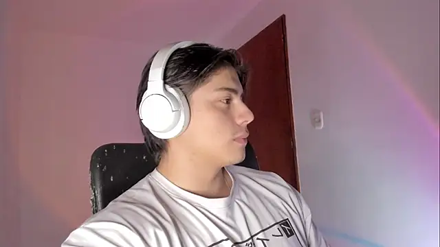 Giordano Russo online show from April 11, 1:46 am