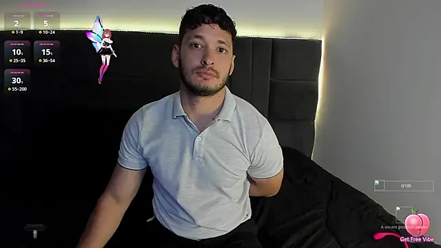 Snapshot of alejandro__2 chatting on October 14, 3:41 pm alejandro  2 online show from October 14, 3:41 pm