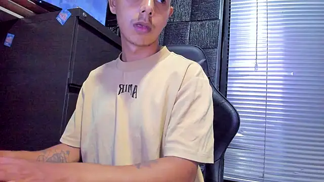 boy bigcock24cm online show from July 18, 12:50 am