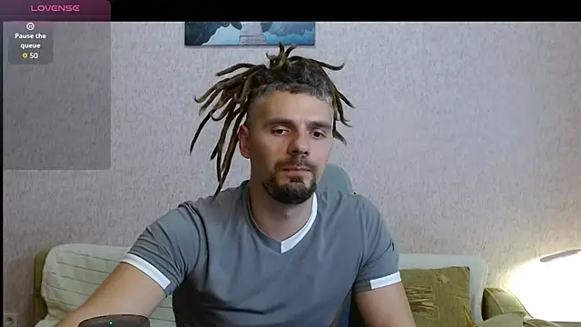 Aestheticguy101 online show from July 28, 8:52 pm