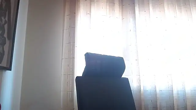 Snapshot of TonyComa chatting on October 30, 12:17 pm TonyComa online show from October 30, 12:17 pm