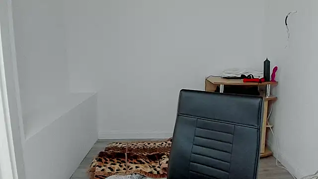 sexxymuscles4u online show from January 21, 7:49 am