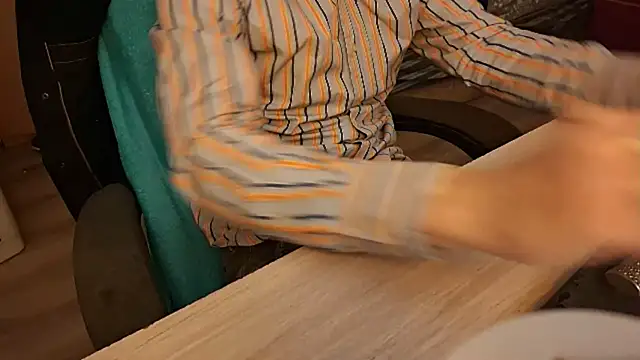 Snapshot of Danyell_K287 chatting on December 4, 9:35 pm Danyell K287 online show from December 4, 9:35 pm