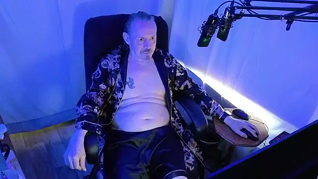 Richy  Rich  online show from May 21, 11:42 pm