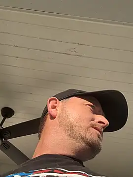 smokeymt420 online show from April 5, 11:01 pm