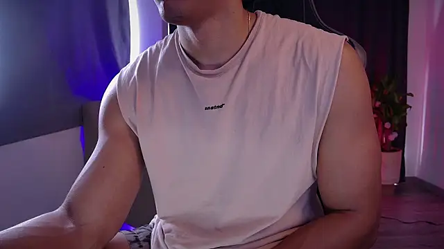 Liam V online show from February 4, 3:18 pm