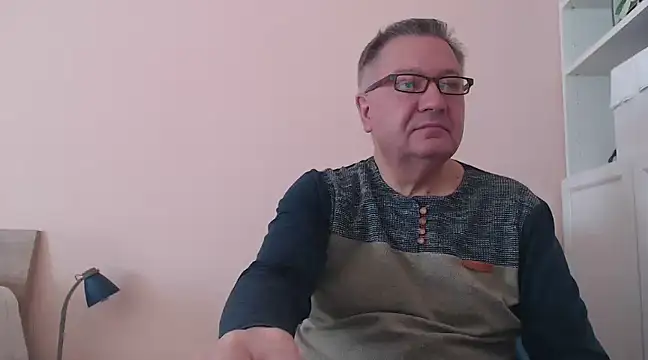 YOU6me online show from December 3, 9:20 am