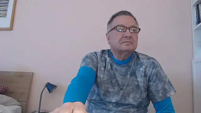 YOU6me online show from October 4, 2:33 pm