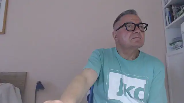 YOU6me online show from July 6, 3:03 pm