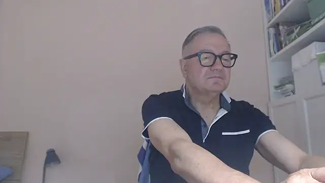YOU6me online show from July 10, 9:35 am