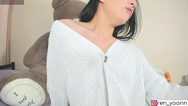Snapshot of Ren_yoon chatting on October 26, 7:10 am Ren yoon online show from October 26, 7:10 am