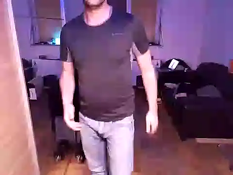 Snapshot of Lucas1andOnly4Girl chatting on January 26, 8:13 pm Lucas1andOnly4Girl online show from January 26, 8:13 pm