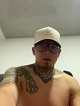 ThaiFuzz online show from May 10, 2:07 pm