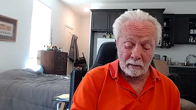 rockpoint69 online show from October 15, 7:32 pm