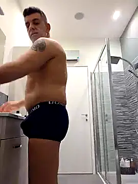 Snapshot of kekko-1982 chatting on February 24, 2:04 pm kekko-1982 online show from February 24, 2:04 pm