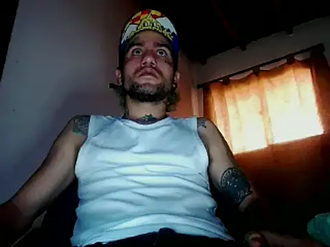 Snapshot of Christian_Stiven1 chatting on February 22, 4:59 pm Christian Stiven1 online show from February 22, 4:59 pm